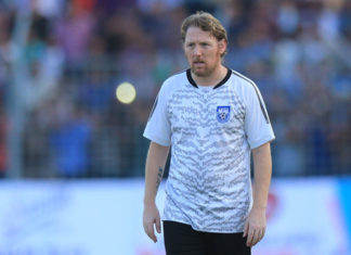 আনুষ্ঠানিকভাবে বাংলাদেশের কোচের দায়িত্বে জেমি ডে