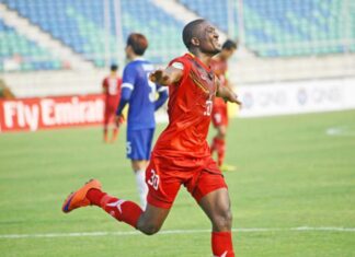 আরামবাগে নাইজেরিয়ান ক্রিস্টোফার; বাদ পড়লেন হাকিমি