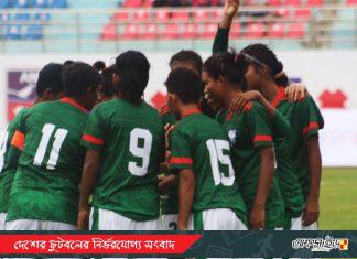 মেয়েদের পারফর্ম্যান্সে হতাশ নন কোচ!