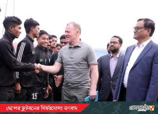 এলিটদের মাঝে দেশের ফুটবলের ভবিষ্যত দেখছেন বাটলার!