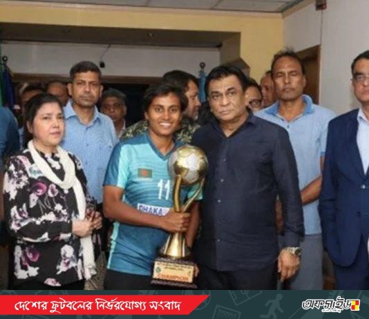 বাফুফের বদলে সালাউদ্দিনের বাসায় নারী ফুটবলারদের বৈঠক!