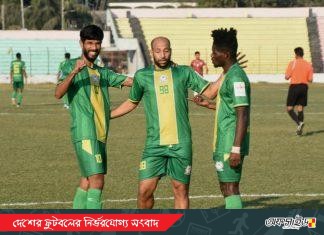 ছুটে চলেছে রহমতগঞ্জের বিজয়রথ!