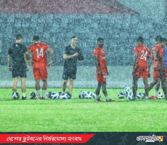 বৃষ্টিভেজা বিকেলে অনুশীলনে জামালরা