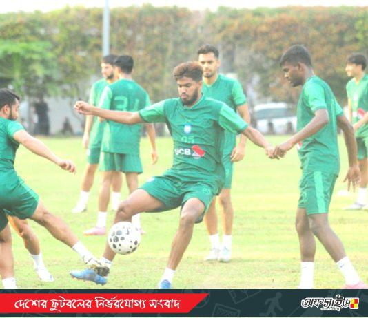 সিঙ্গাপুর ম্যাচ ঘিরে প্রবাসীদের উচ্ছ্বাস, জয়ের আশায় বাংলাদেশ