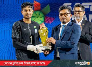 সমর্থকদের ট্রফি উপহার, শিরোপা দেশবাসীকে উৎসর্গ